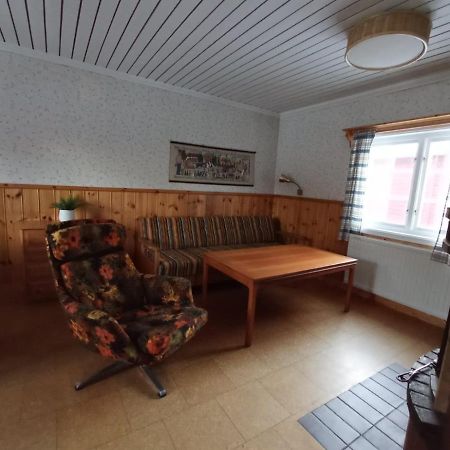 Ekesberget Stugby Stuga 3 Eksharad Bagian luar foto