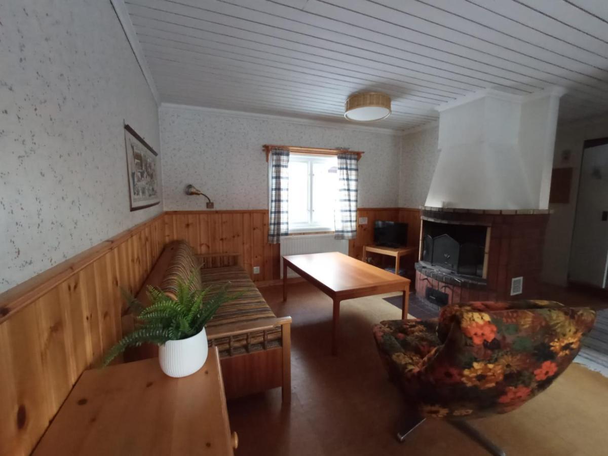 Ekesberget Stugby Stuga 3 Eksharad Bagian luar foto